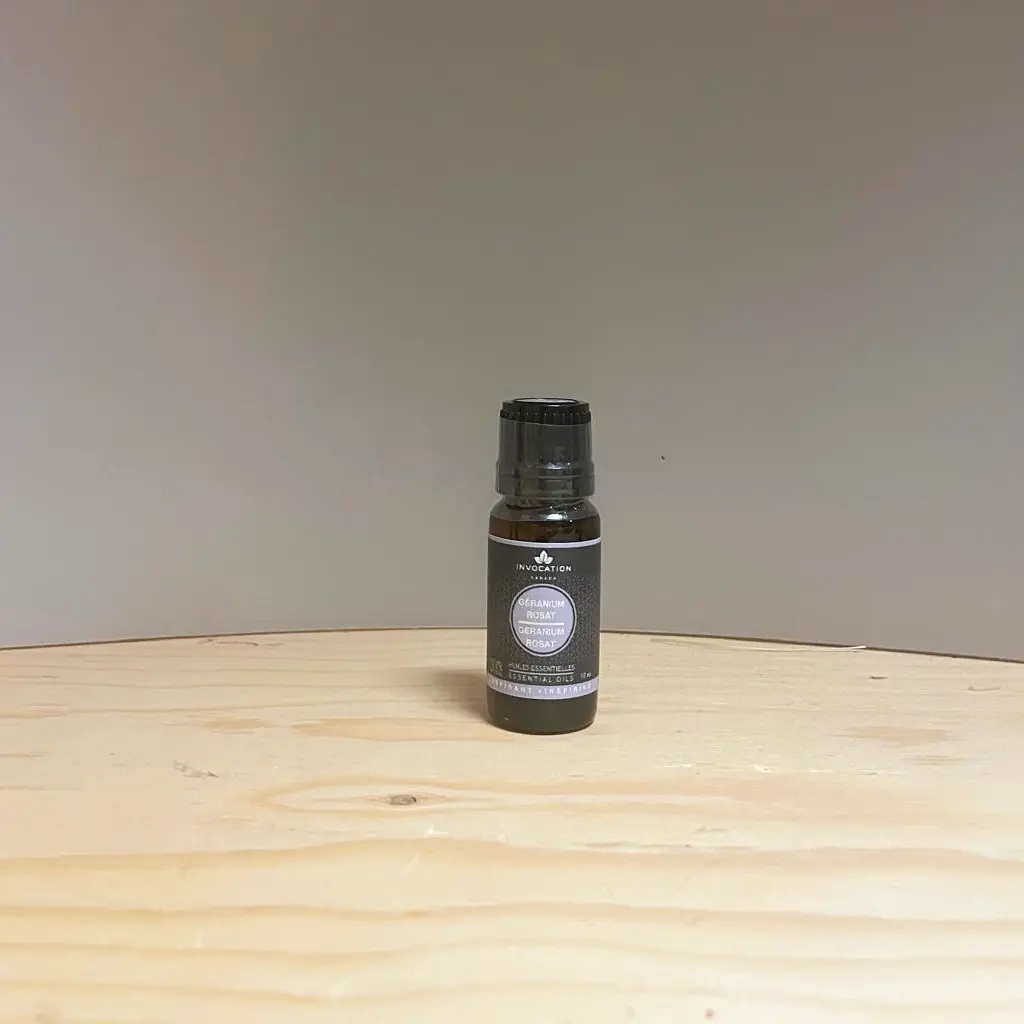 Huile essentielle - Pelargonium Graveolens Flower Oil (Géranium Rosat - Sweet Scented Geranium)